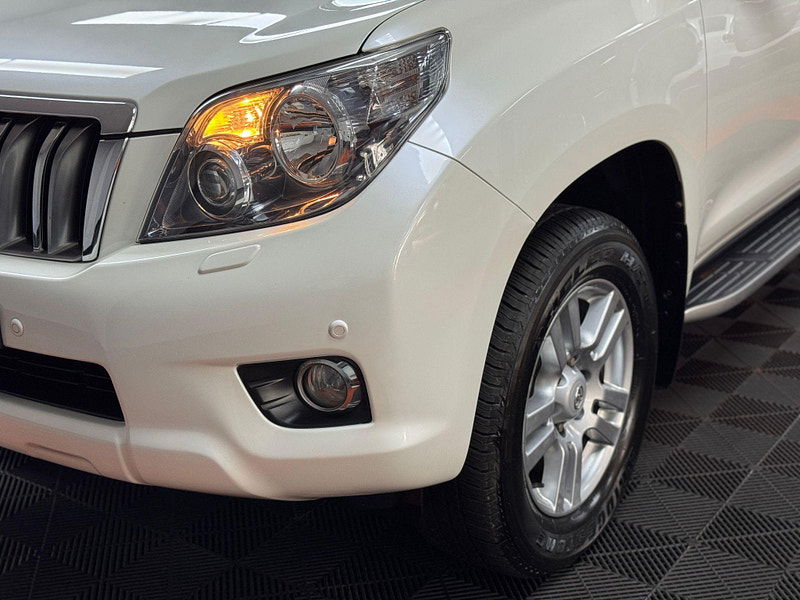 Toyota Land Cruiser 3.0 D-4D LC5 Auto 4WD Euro 5 5dr 5dr Automatic 2025