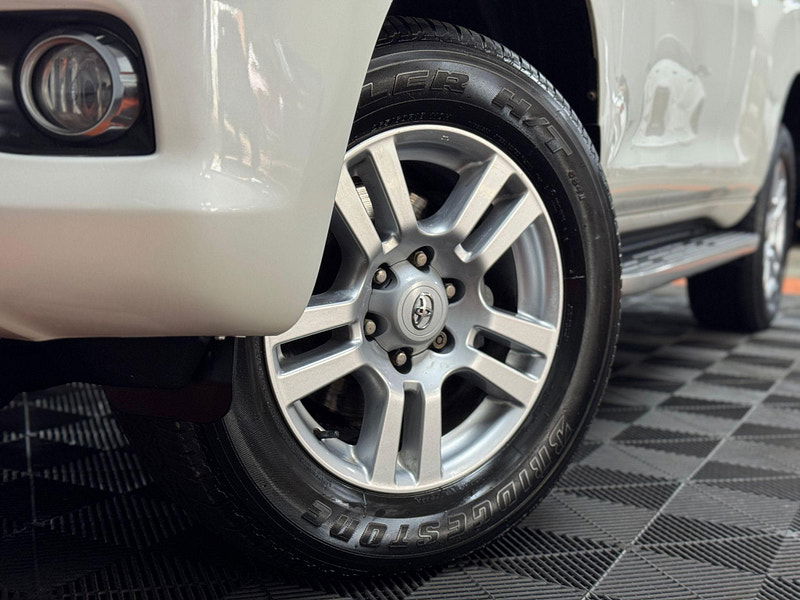 Toyota Land Cruiser 3.0 D-4D LC5 Auto 4WD Euro 5 5dr 5dr Automatic 2025