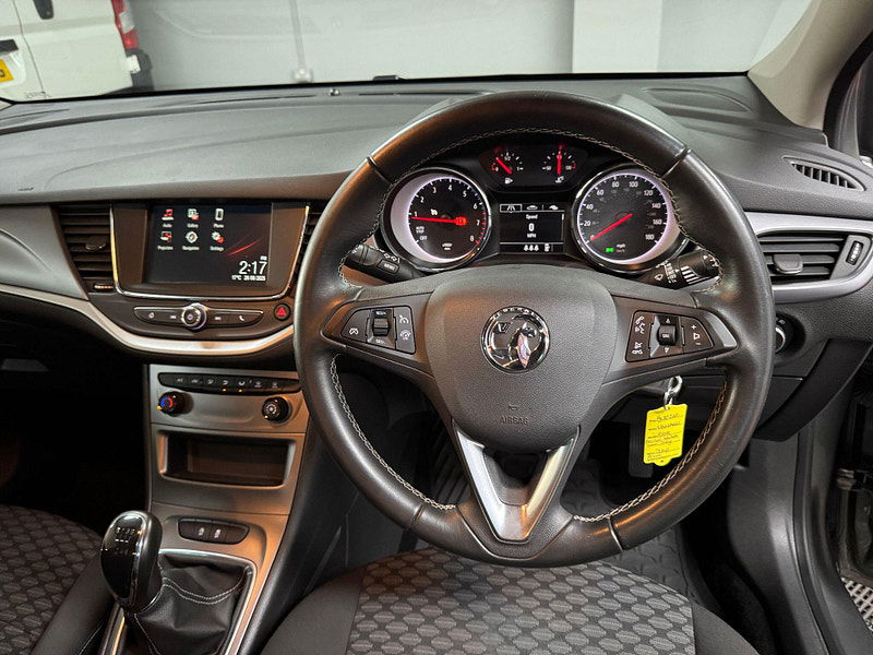 Vauxhall Astra 1.2 Turbo Business Edition Nav Euro 6 (s/s) 5dr 5dr Manual 2025