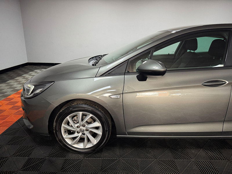 Vauxhall Astra 1.2 Turbo Business Edition Nav Euro 6 (s/s) 5dr 5dr Manual 2025