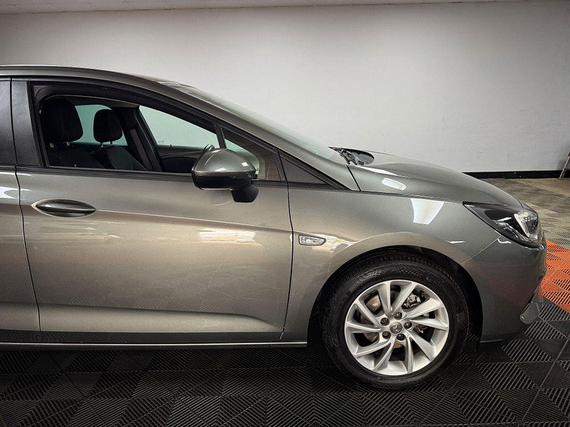 Vauxhall Astra 1.2 Turbo Business Edition Nav Euro 6 (s/s) 5dr 5dr Manual 2025