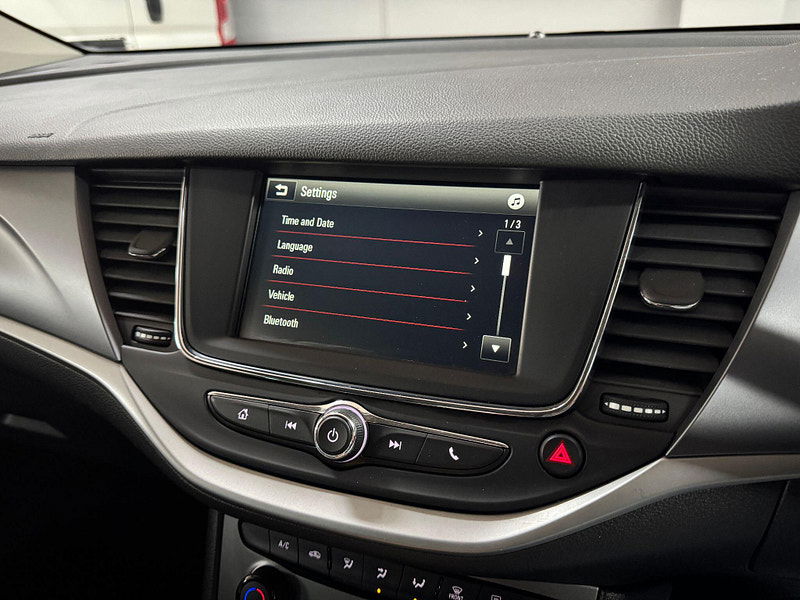 Vauxhall Astra 1.2 Turbo Business Edition Nav Euro 6 (s/s) 5dr 5dr Manual 2025