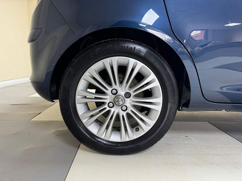 Vauxhall Corsa 1.4 16V SE Euro 5 5dr 5dr Manual 2025