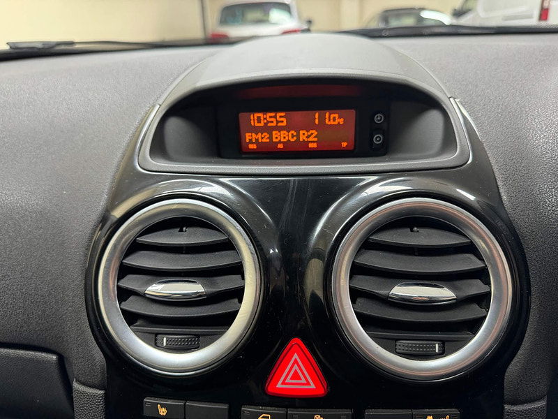 Vauxhall Corsa 1.4 16V SE Euro 5 5dr 5dr Manual 2025