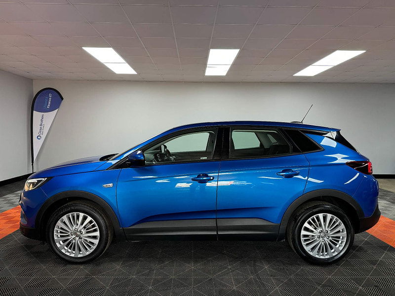 Vauxhall Grandland X 1.6 Turbo D BlueInjection SE Euro 6 (s/s) 5dr 5dr Manual 2024