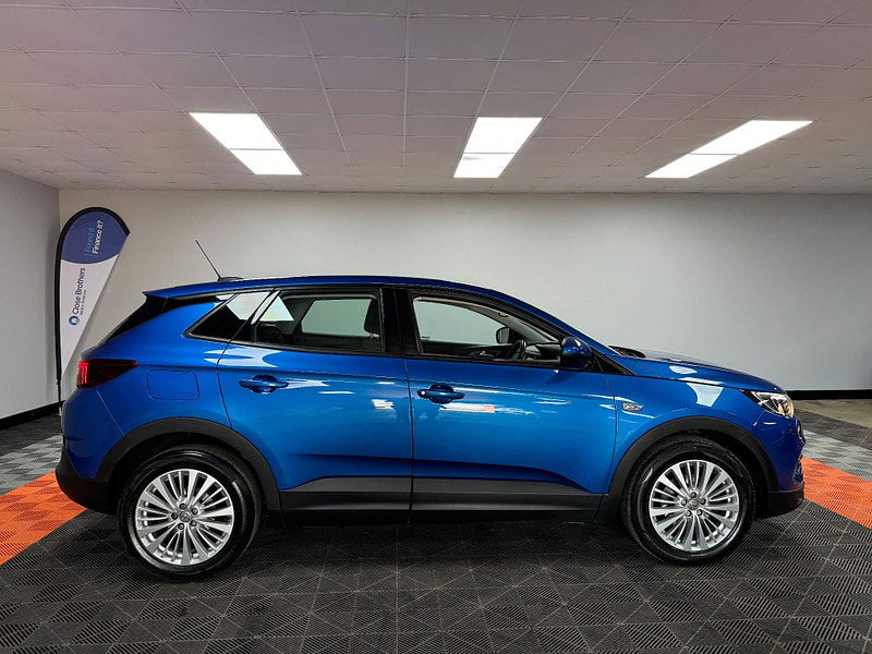 Vauxhall Grandland X 1.6 Turbo D BlueInjection SE Euro 6 (s/s) 5dr 5dr Manual 2024