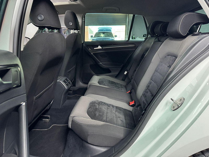 Volkswagen Golf 2.0 TDI BlueMotion Tech GT Edition Euro 6 (s/s) 5dr 5dr Manual 2026