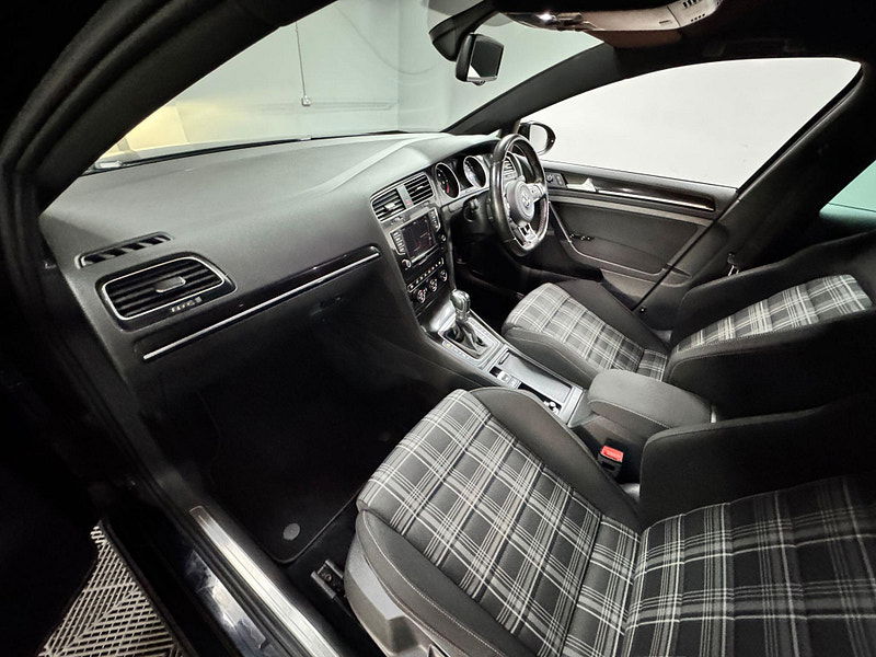 Volkswagen Golf 2.0 TDI BlueMotion Tech GT Edition Euro 6 (s/s) 5dr 5dr Manual 2025