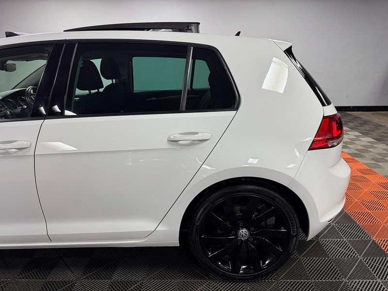 Volkswagen Golf 2.0 TDI BlueMotion Tech GT Edition Euro 6 (s/s) 5dr 5dr Manual 2026