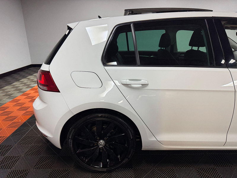 Volkswagen Golf 2.0 TDI BlueMotion Tech GT Edition Euro 6 (s/s) 5dr 5dr Manual 2026