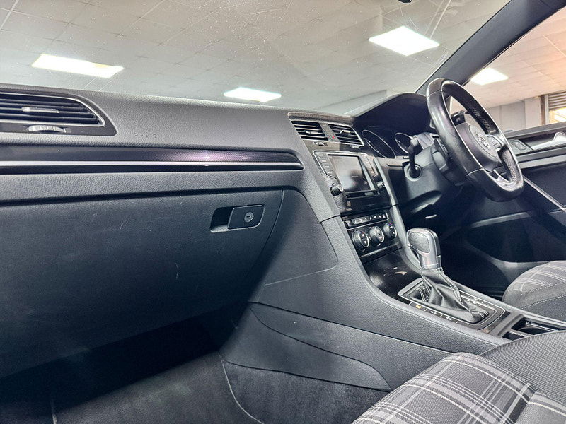 Volkswagen Golf 2.0 TDI BlueMotion Tech GTD (Nav) DSG Euro 6 (s/s) 5dr 5dr Automatic 2025