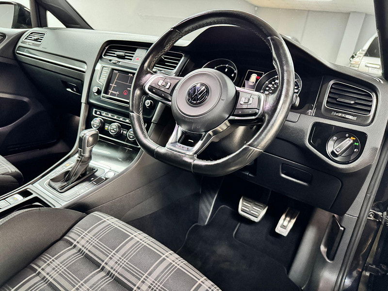 Volkswagen Golf 2.0 TDI BlueMotion Tech GTD (Nav) DSG Euro 6 (s/s) 5dr 5dr Automatic 2025