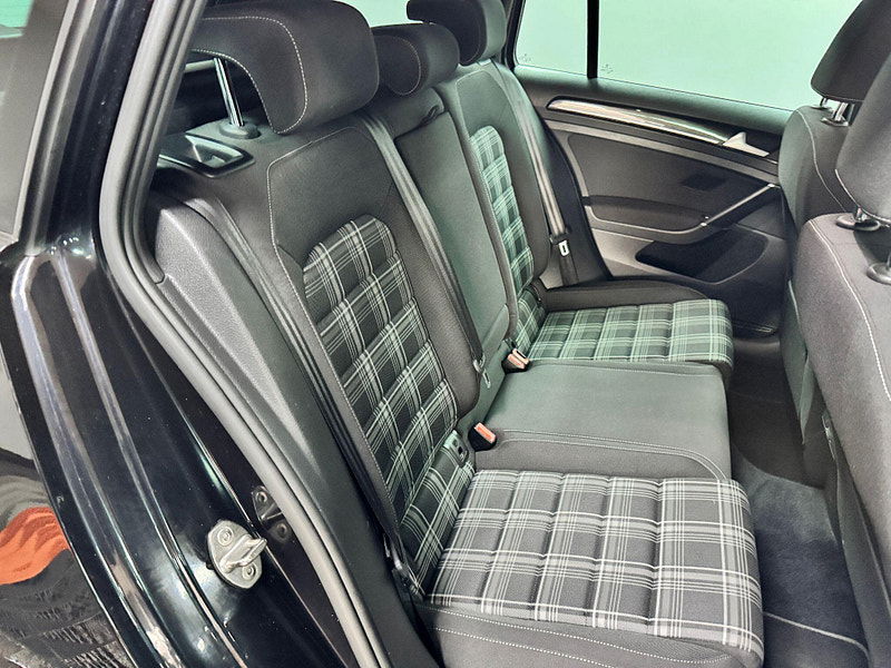 Volkswagen Golf 2.0 TDI BlueMotion Tech GTD (Nav) DSG Euro 6 (s/s) 5dr 5dr Automatic 2025