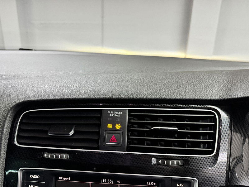 Volkswagen Golf 2.0 TDI BlueMotion Tech GTD (Nav) DSG Euro 6 (s/s) 5dr 5dr Automatic 2025