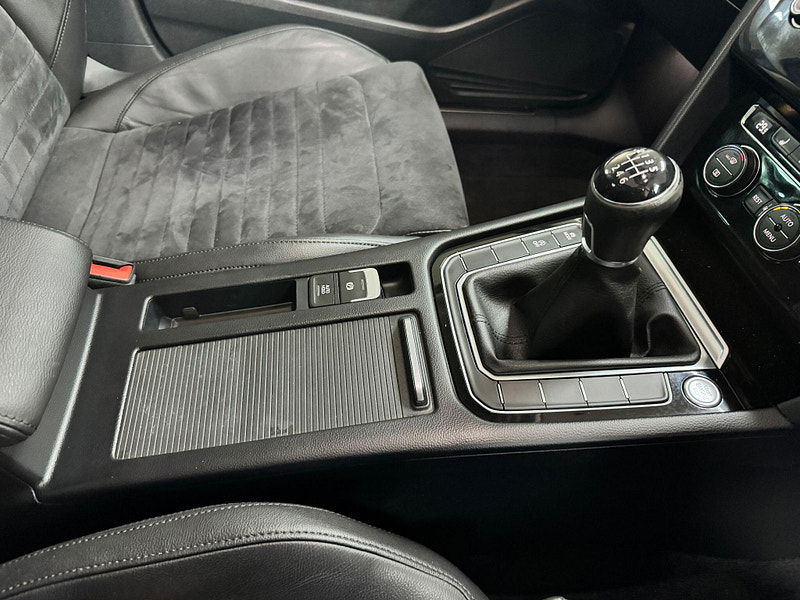 Volkswagen Passat 2.0 TDI GT Euro 6 (s/s) 4dr 4dr Manual 2025