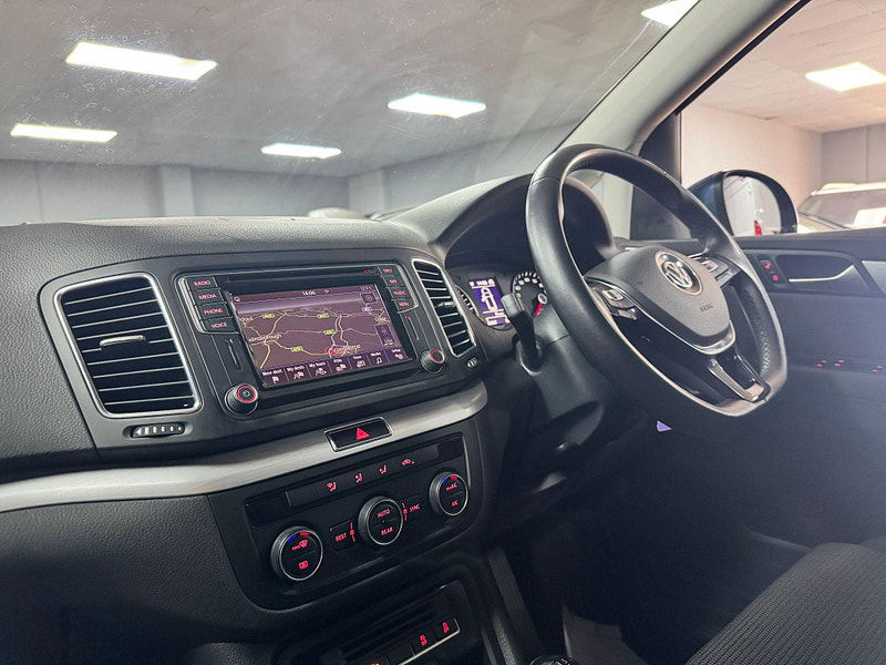 Volkswagen Sharan 2.0 TDI BlueMotion Tech SE Nav Euro 6 (s/s) 5dr 5dr Manual 2025
