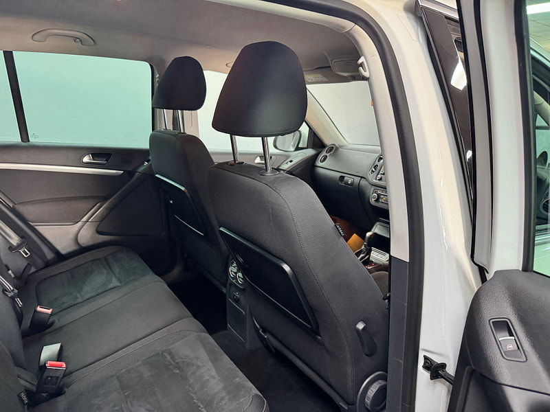 Volkswagen Tiguan 2.0 TDI BlueMotion Tech Match DSG 4WD Euro 5 (s/s) 5dr 5dr Automatic 2025