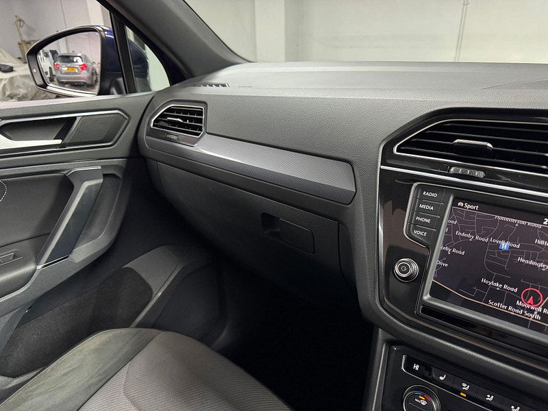 Volkswagen Tiguan 2.0 TDI BlueMotion Tech R-Line DSG 4Motion Euro 6 (s/s) 5dr 5dr Automatic 2026