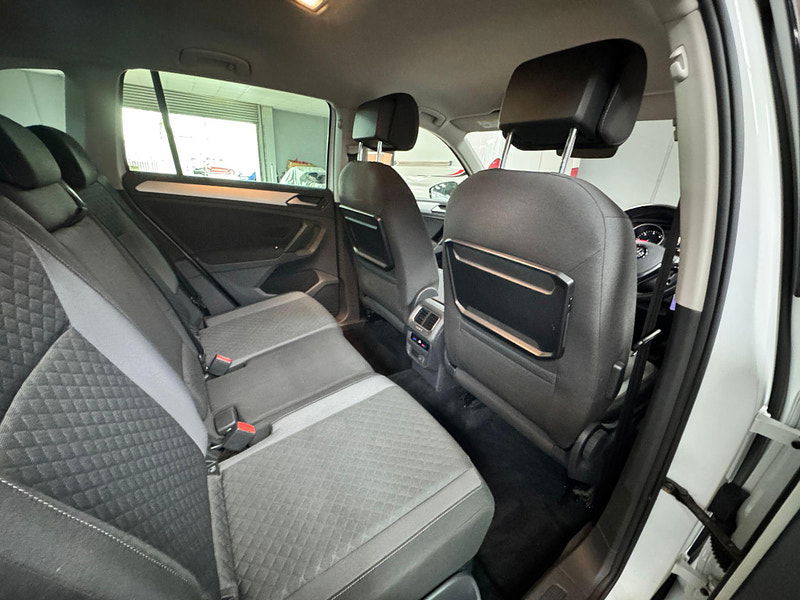 Volkswagen Tiguan 2.0 TDI BlueMotion Tech SE Euro 6 (s/s) 5dr 5dr Manual 2025