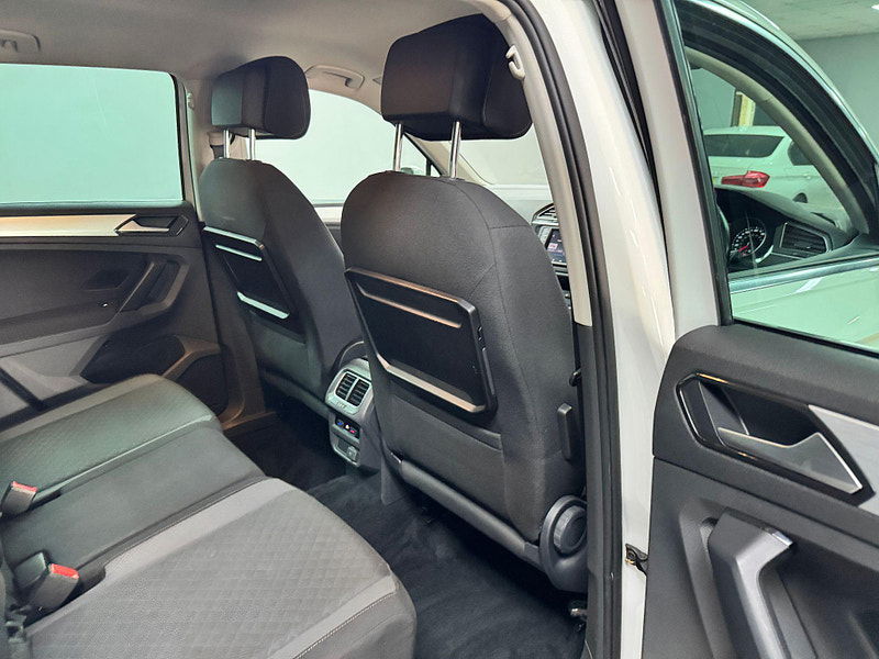 Volkswagen Tiguan 2.0 TDI BlueMotion Tech SE Euro 6 (s/s) 5dr 5dr Manual 2025
