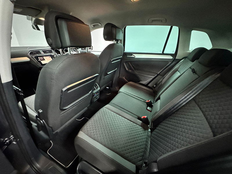 Volkswagen Tiguan 2.0 TDI SE Navigation 4Motion Euro 6 (s/s) 5dr 5dr Manual 2025