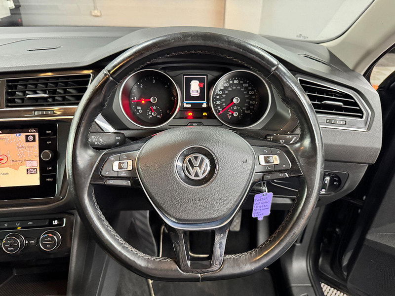 Volkswagen Tiguan 2.0 TDI SE Navigation 4Motion Euro 6 (s/s) 5dr 5dr Manual 2025
