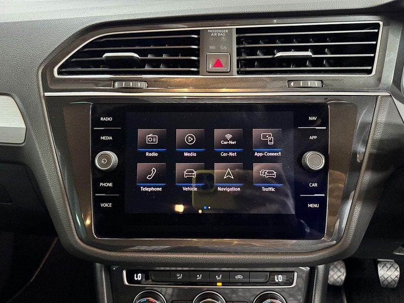 Volkswagen Tiguan 2.0 TDI SE Navigation 4Motion Euro 6 (s/s) 5dr 5dr Manual 2025