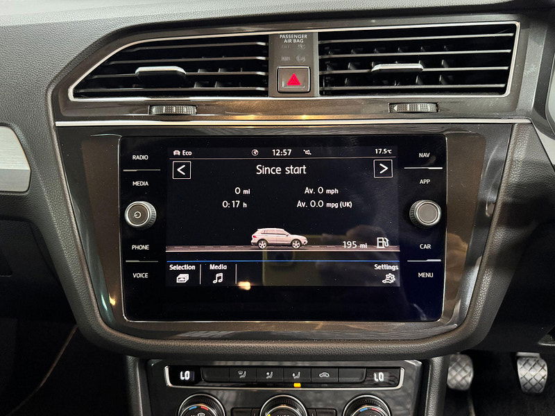 Volkswagen Tiguan 2.0 TDI SE Navigation 4Motion Euro 6 (s/s) 5dr 5dr Manual 2025