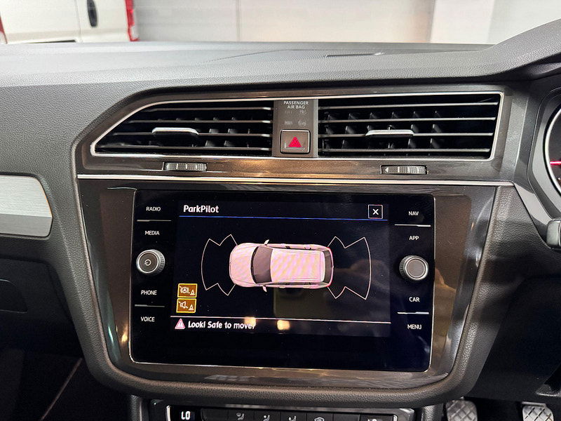 Volkswagen Tiguan 2.0 TDI SE Navigation 4Motion Euro 6 (s/s) 5dr 5dr Manual 2025