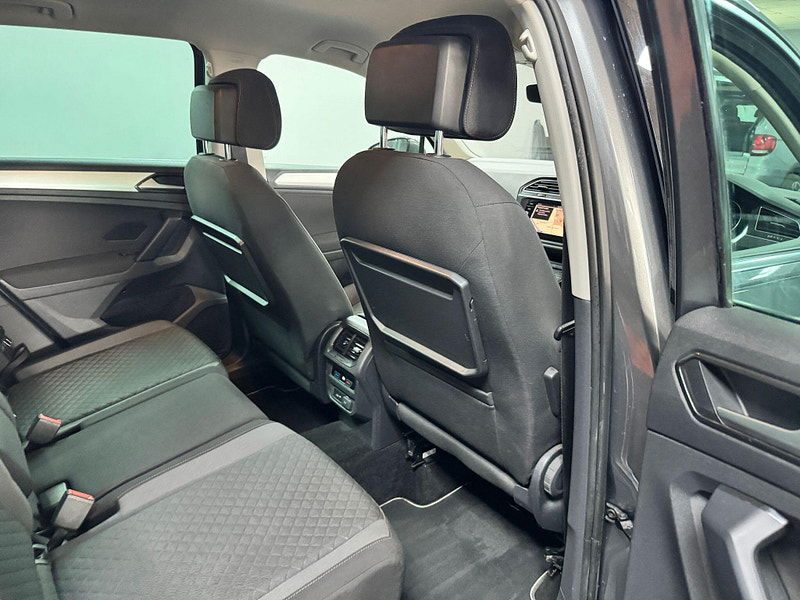 Volkswagen Tiguan 2.0 TDI SE Navigation 4Motion Euro 6 (s/s) 5dr 5dr Manual 2025