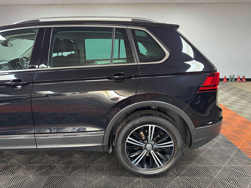 Volkswagen Tiguan 2.0 TDI SE Navigation DSG 4Motion Euro 6 (s/s) 5dr 5dr Automatic 2025