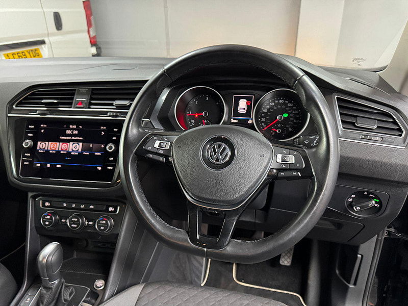 Volkswagen Tiguan 2.0 TDI SE Navigation DSG 4Motion Euro 6 (s/s) 5dr 5dr Automatic 2025