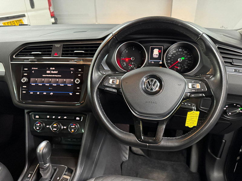 Volkswagen Tiguan 2.0 TDI SE Navigation DSG 4Motion Euro 6 (s/s) 5dr 5dr Automatic 2025