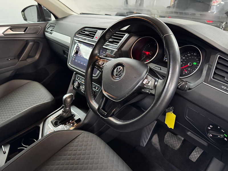 Volkswagen Tiguan 2.0 TDI SE Navigation DSG 4Motion Euro 6 (s/s) 5dr 5dr Automatic 2025