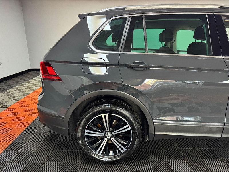 Volkswagen Tiguan 2.0 TDI SE Navigation DSG 4Motion Euro 6 (s/s) 5dr 5dr Automatic 2025