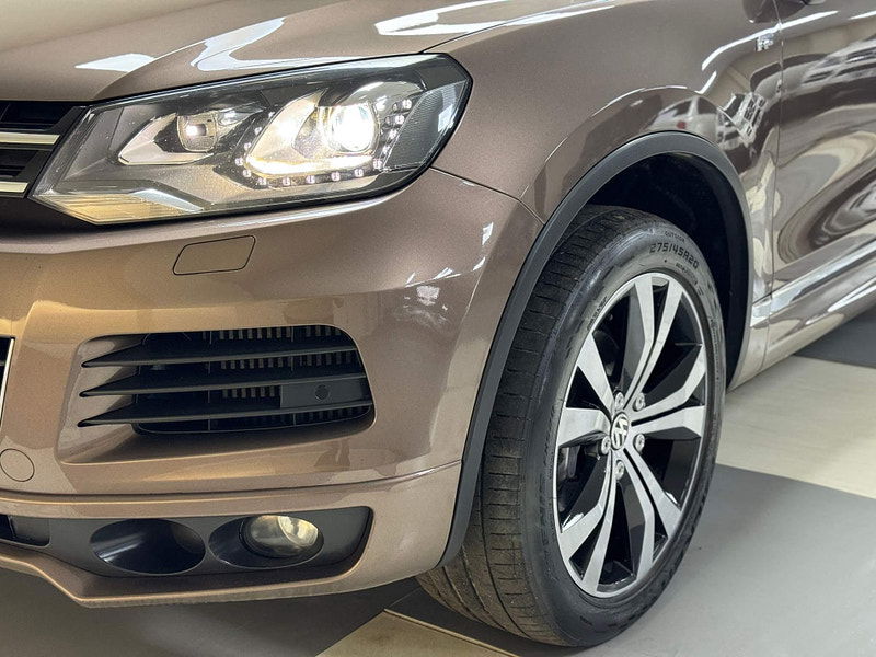 Volkswagen Touareg 3.0 TDI V6 BlueMotion Tech R-Line Tiptronic 4WD Euro 5 (s/s) 5dr 5dr Automatic 2024