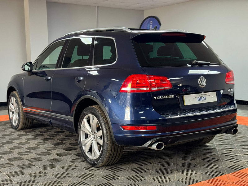 Volkswagen Touareg 3.0 TDI V6 BlueMotion Tech R-Line Tiptronic 4WD Euro 5 (s/s) 5dr 5dr Automatic 2024