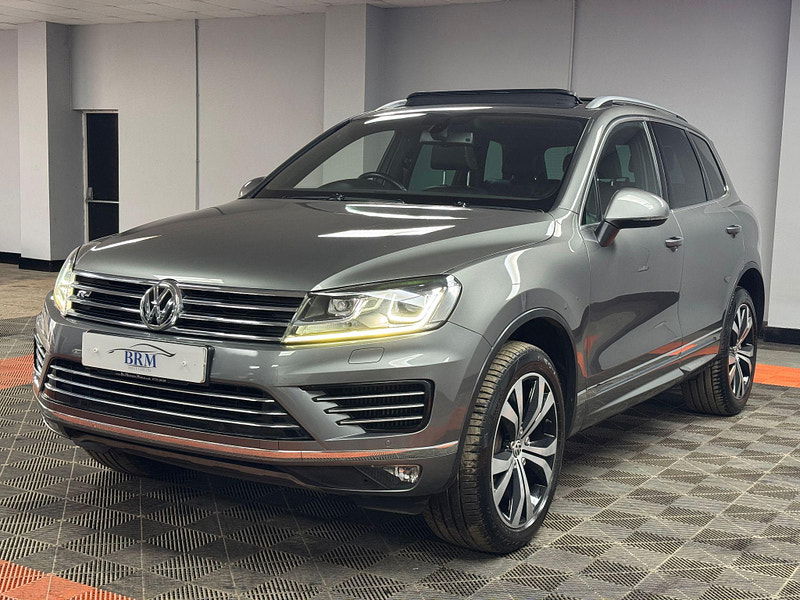 Volkswagen Touareg 3.0 TDI V6 BlueMotion Tech R-Line Tiptronic 4WD Euro 6 (s/s) 5dr 5dr Automatic 2025