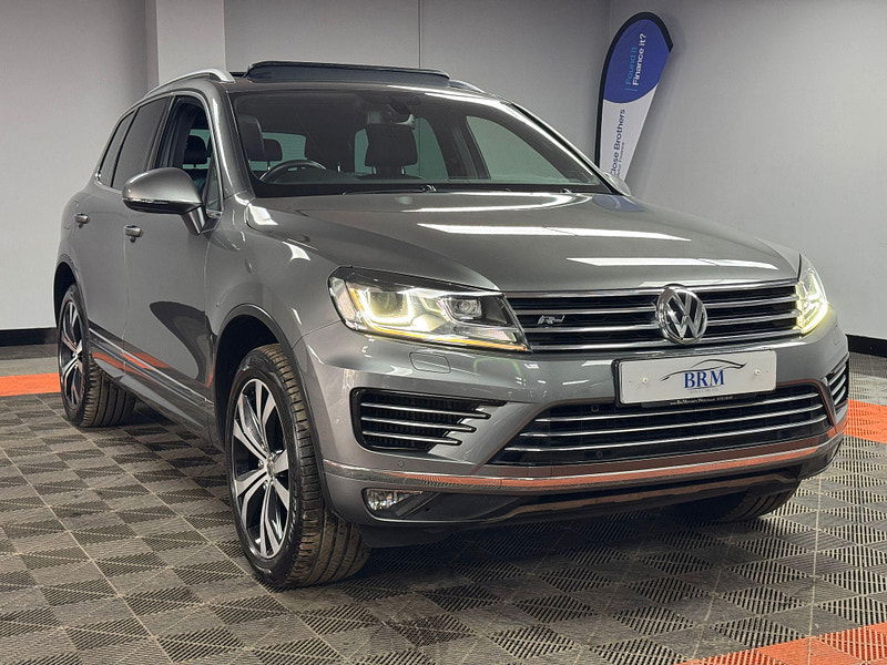 Volkswagen Touareg 3.0 TDI V6 BlueMotion Tech R-Line Tiptronic 4WD Euro 6 (s/s) 5dr 5dr Automatic 2025