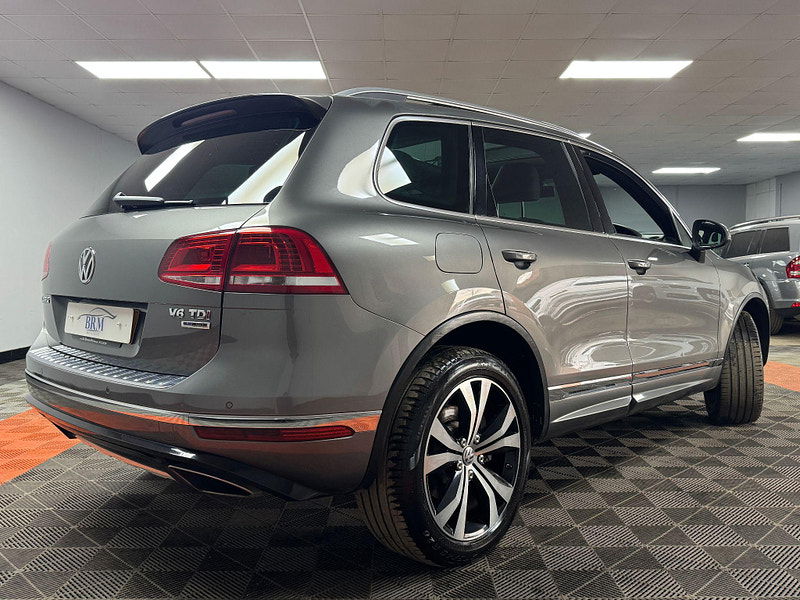 Volkswagen Touareg 3.0 TDI V6 BlueMotion Tech R-Line Tiptronic 4WD Euro 6 (s/s) 5dr 5dr Automatic 2025