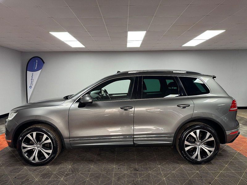 Volkswagen Touareg 3.0 TDI V6 BlueMotion Tech R-Line Tiptronic 4WD Euro 6 (s/s) 5dr 5dr Automatic 2025