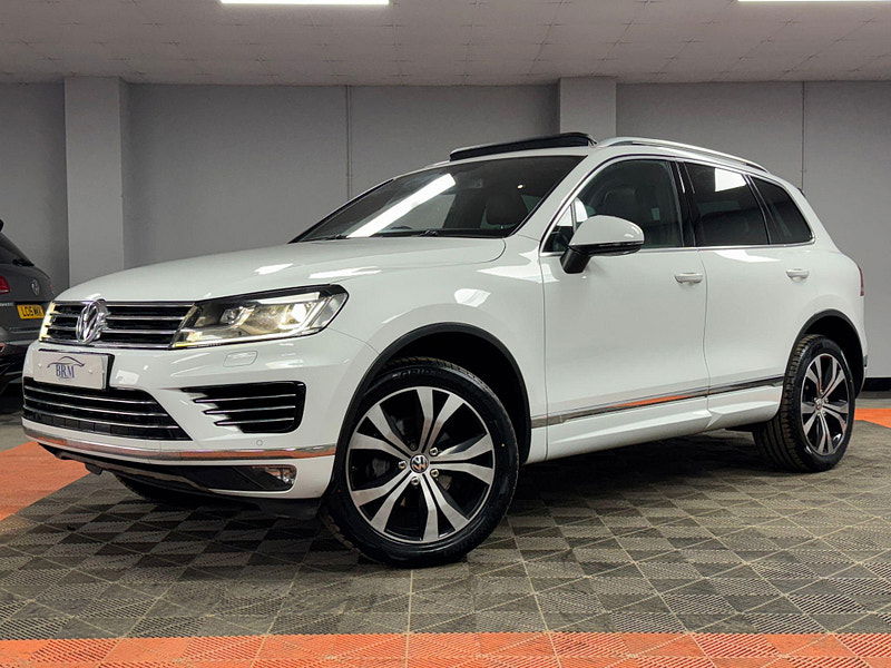 Volkswagen Touareg 3.0 TDI V6 BlueMotion Tech R-Line Tiptronic 4WD Euro 6 (s/s) 5dr 5dr Automatic 2025