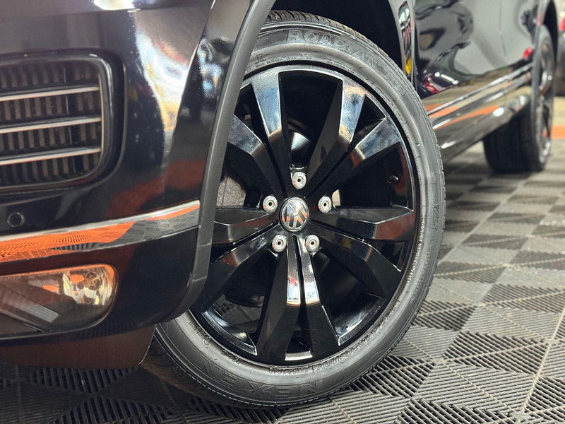 Volkswagen Touareg 3.0 TDI V6 BlueMotion Tech R-Line Tiptronic 4WD Euro 6 (s/s) 5dr 5dr Automatic 2025