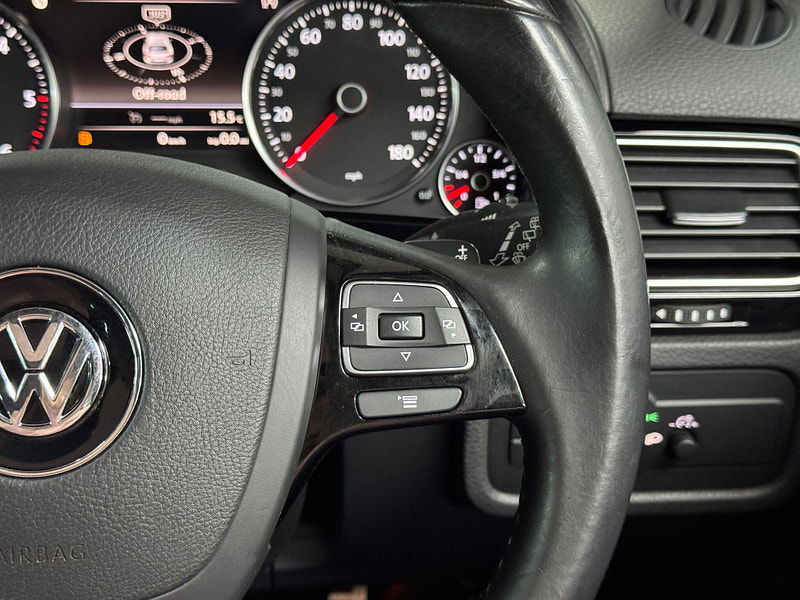 Volkswagen Touareg 3.0 TDI V6 BlueMotion Tech R-Line Tiptronic 4WD Euro 6 (s/s) 5dr 5dr Automatic 2025