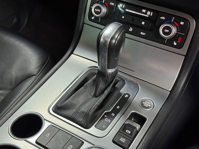 Volkswagen Touareg 3.0 TDI V6 BlueMotion Tech R-Line Tiptronic 4WD Euro 6 (s/s) 5dr 5dr Automatic 2025