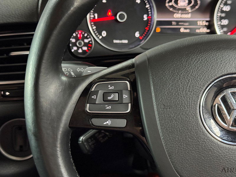 Volkswagen Touareg 3.0 TDI V6 BlueMotion Tech R-Line Tiptronic 4WD Euro 6 (s/s) 5dr 5dr Automatic 2025