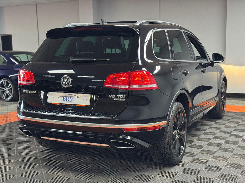 Volkswagen Touareg 3.0 TDI V6 BlueMotion Tech R-Line Tiptronic 4WD Euro 6 (s/s) 5dr 5dr Automatic 2025