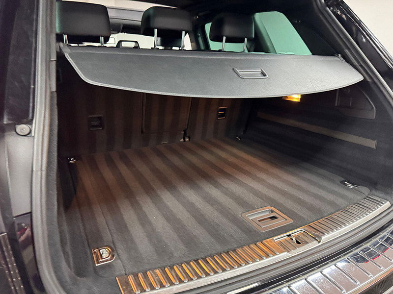 Volkswagen Touareg 3.0 TDI V6 BlueMotion Tech R-Line Tiptronic 4WD Euro 6 (s/s) 5dr 5dr Automatic 2025