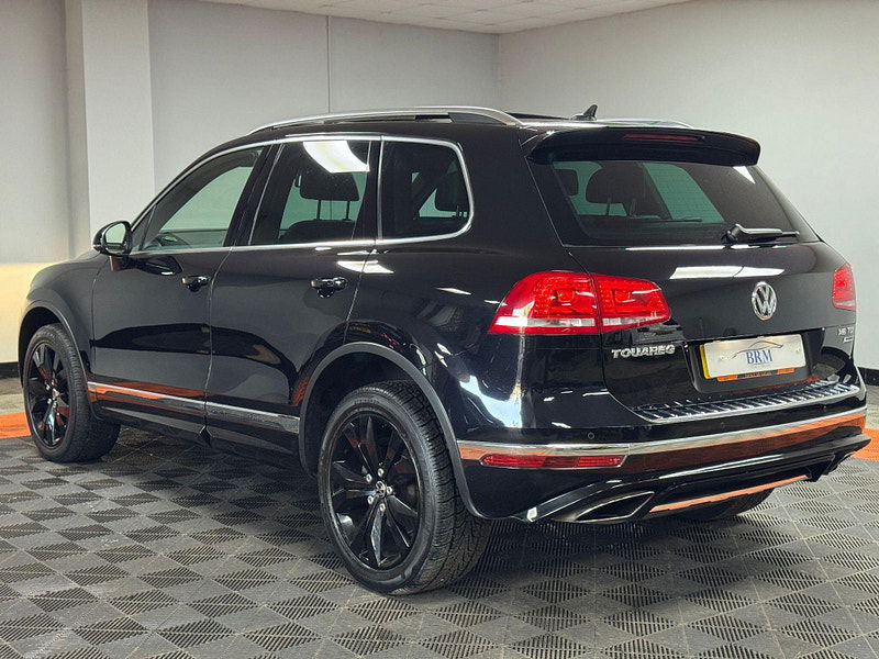 Volkswagen Touareg 3.0 TDI V6 BlueMotion Tech R-Line Tiptronic 4WD Euro 6 (s/s) 5dr 5dr Automatic 2025