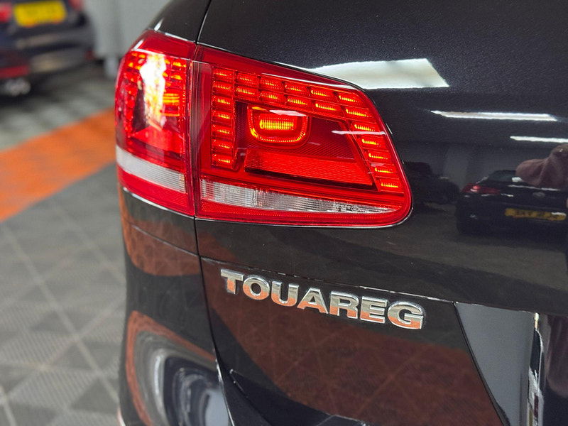Volkswagen Touareg 3.0 TDI V6 BlueMotion Tech R-Line Tiptronic 4WD Euro 6 (s/s) 5dr 5dr Automatic 2025